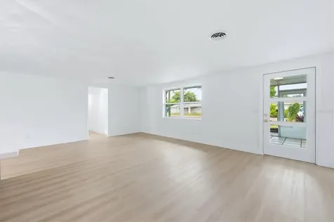 761 S Venice Boulevard Venice FL 34293