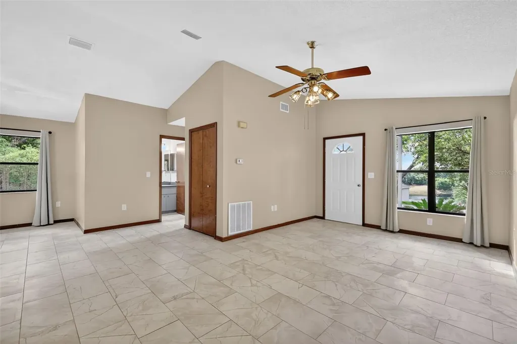 40248 Orange Circle Lady Lake FL 32159