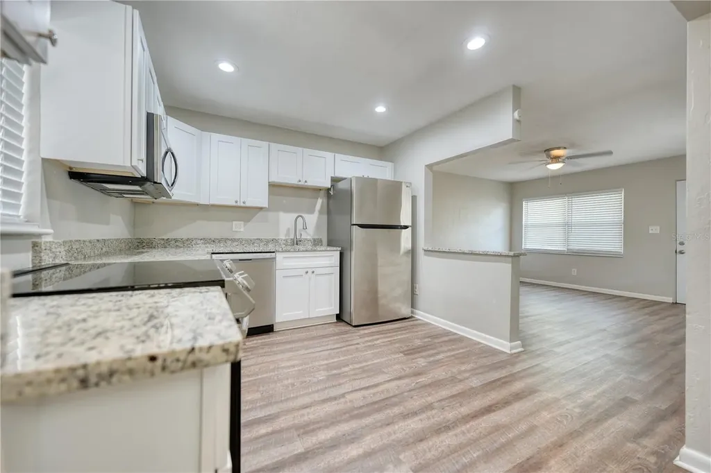 8086 28th Avenue N St Petersburg FL 33710