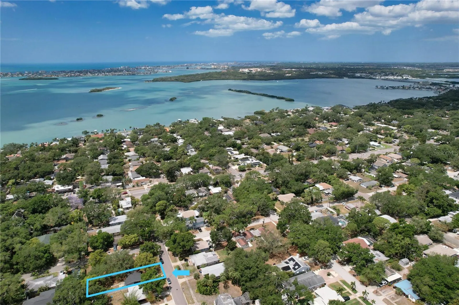 8086 28th Avenue N St Petersburg FL 33710