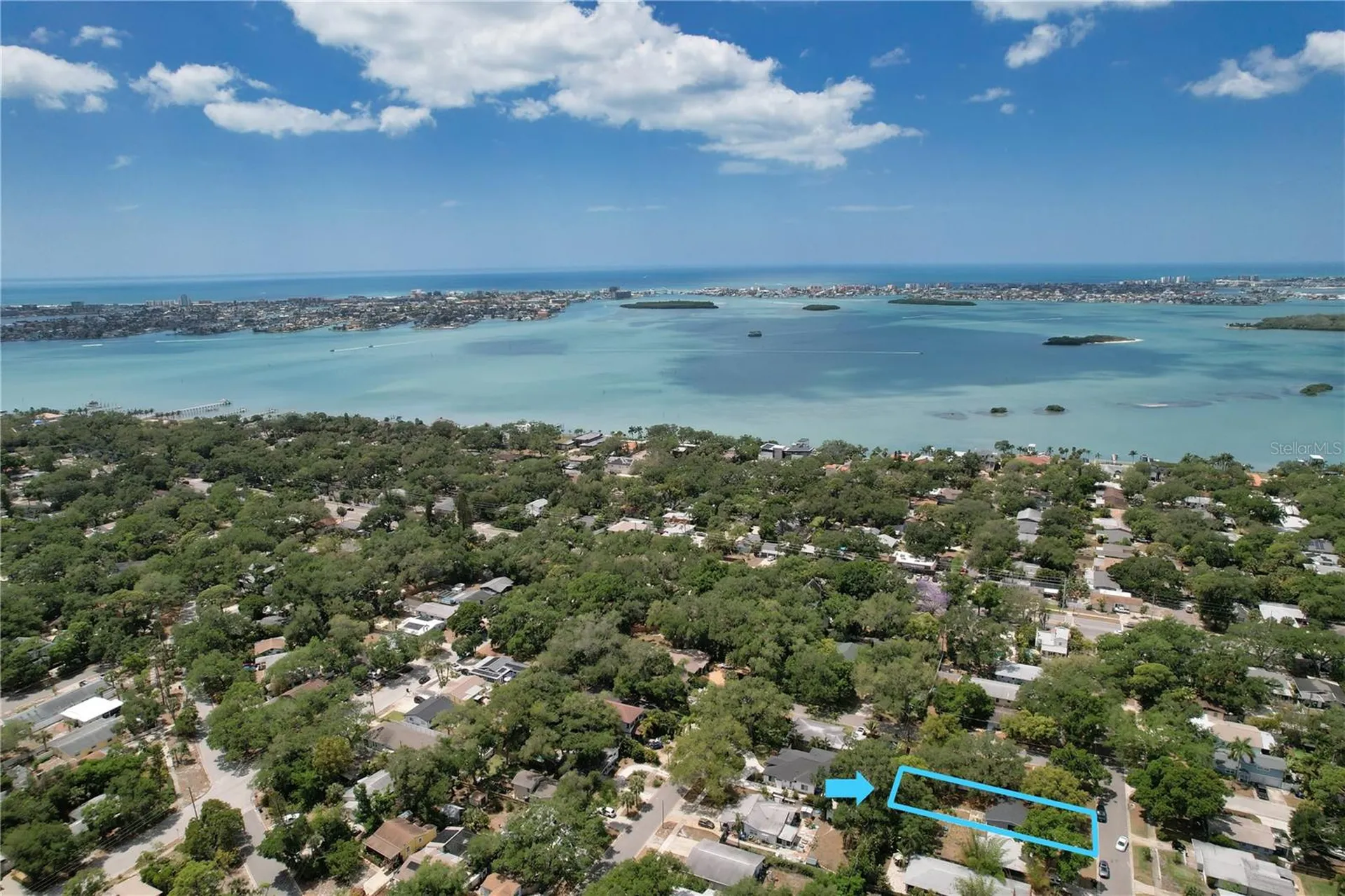 8086 28th Avenue N St Petersburg FL 33710