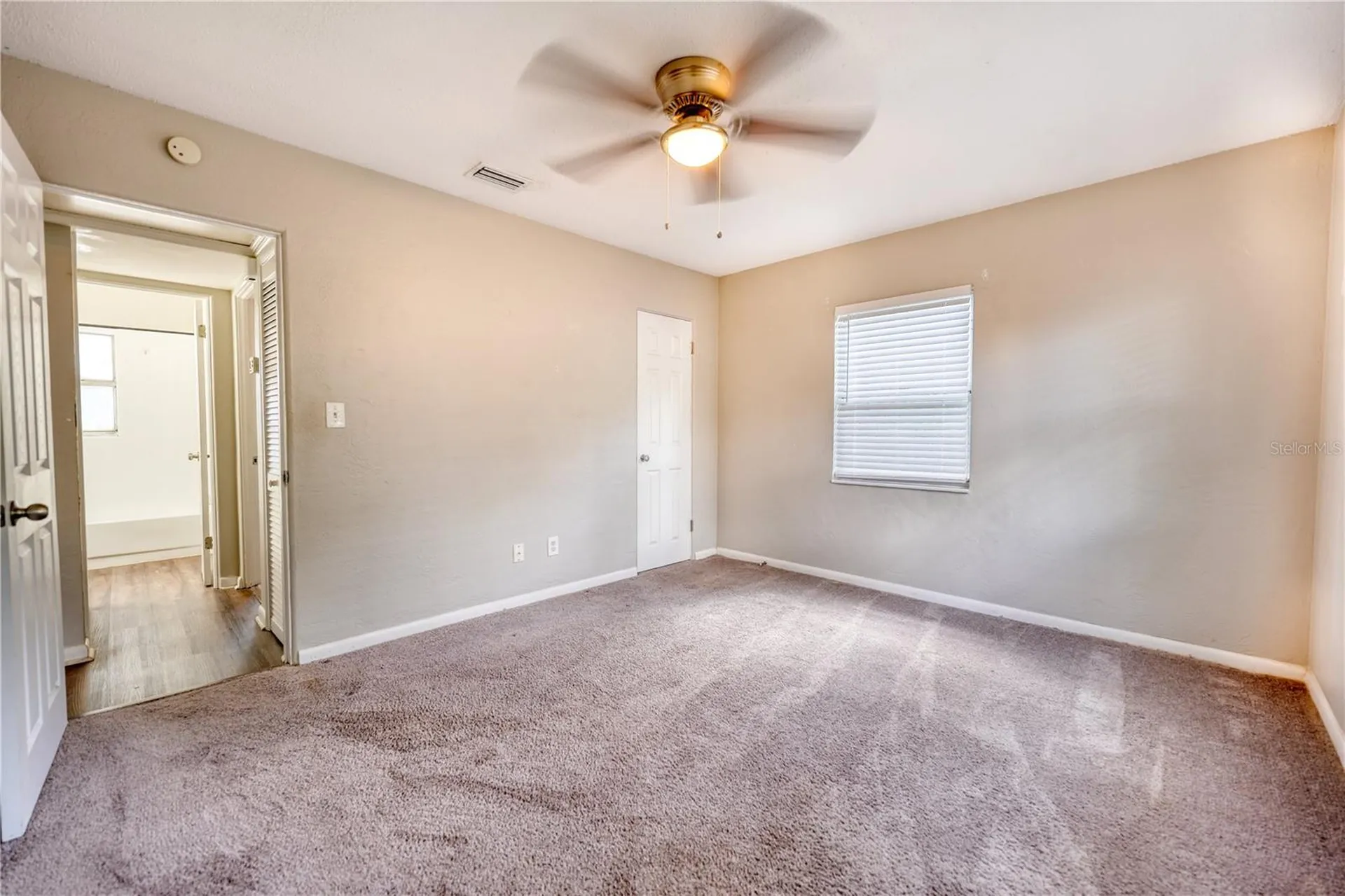 8086 28th Avenue N St Petersburg FL 33710