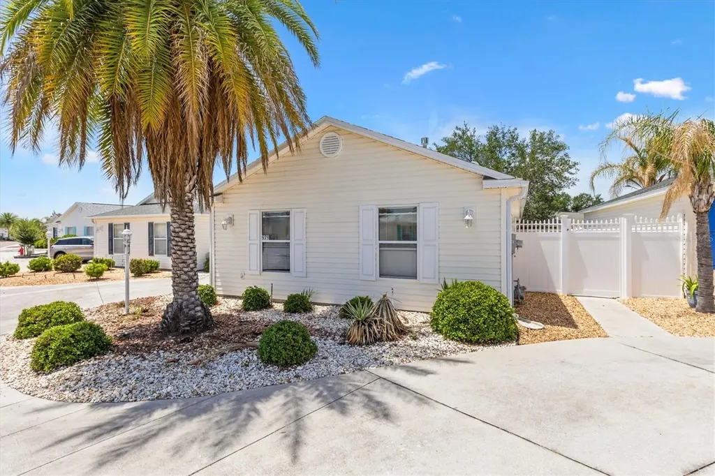 979 Smyrna Street The Villages FL 32162