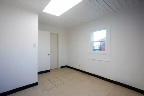 115 N 10th Street Haines City FL 33844