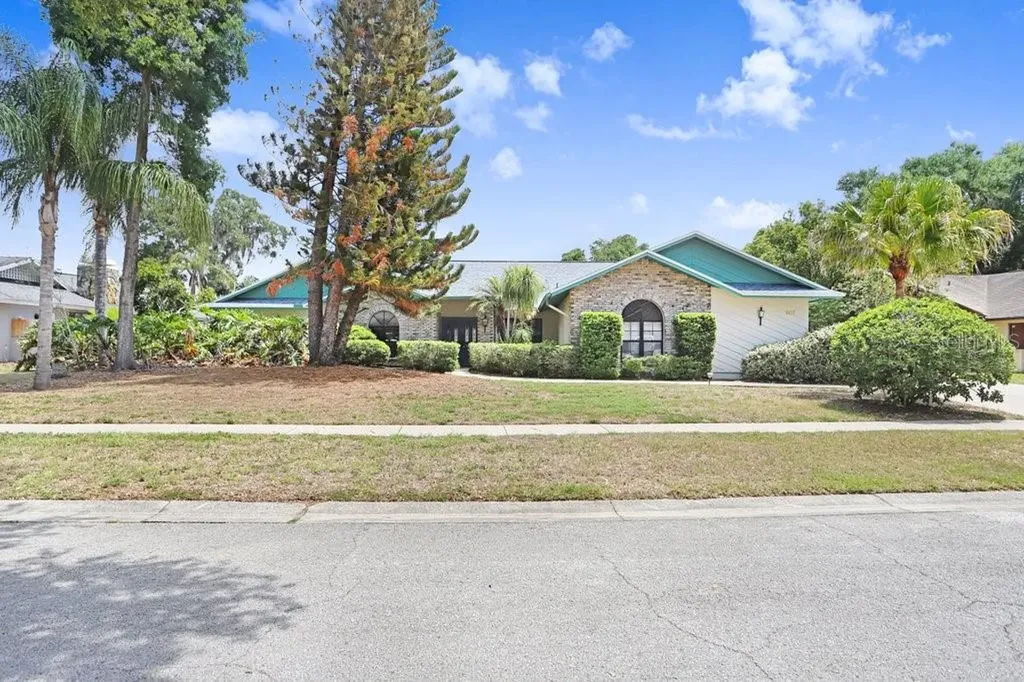 507 Sportsman Park Drive Seffner FL 33584