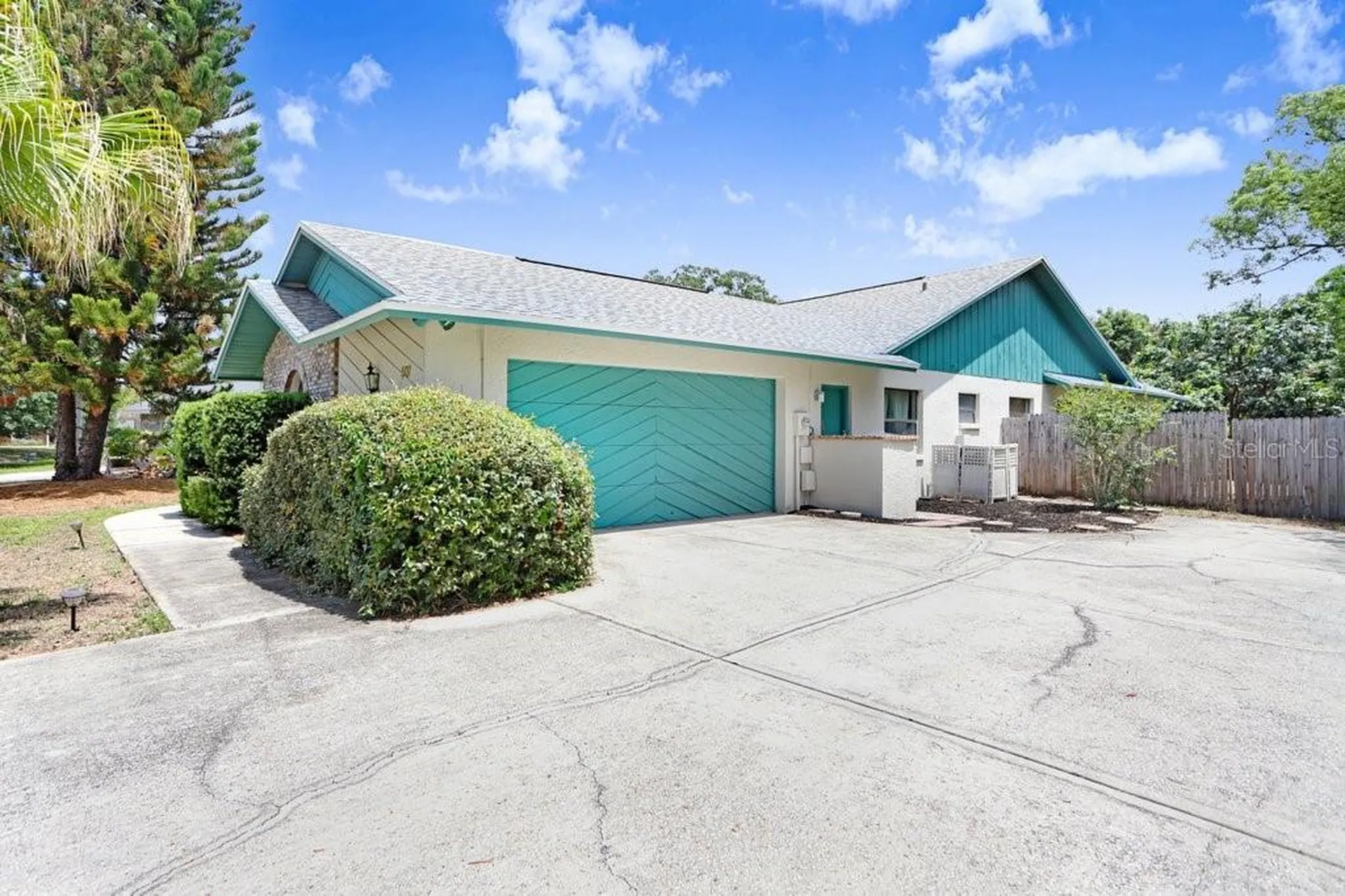 507 Sportsman Park Drive Seffner FL 33584