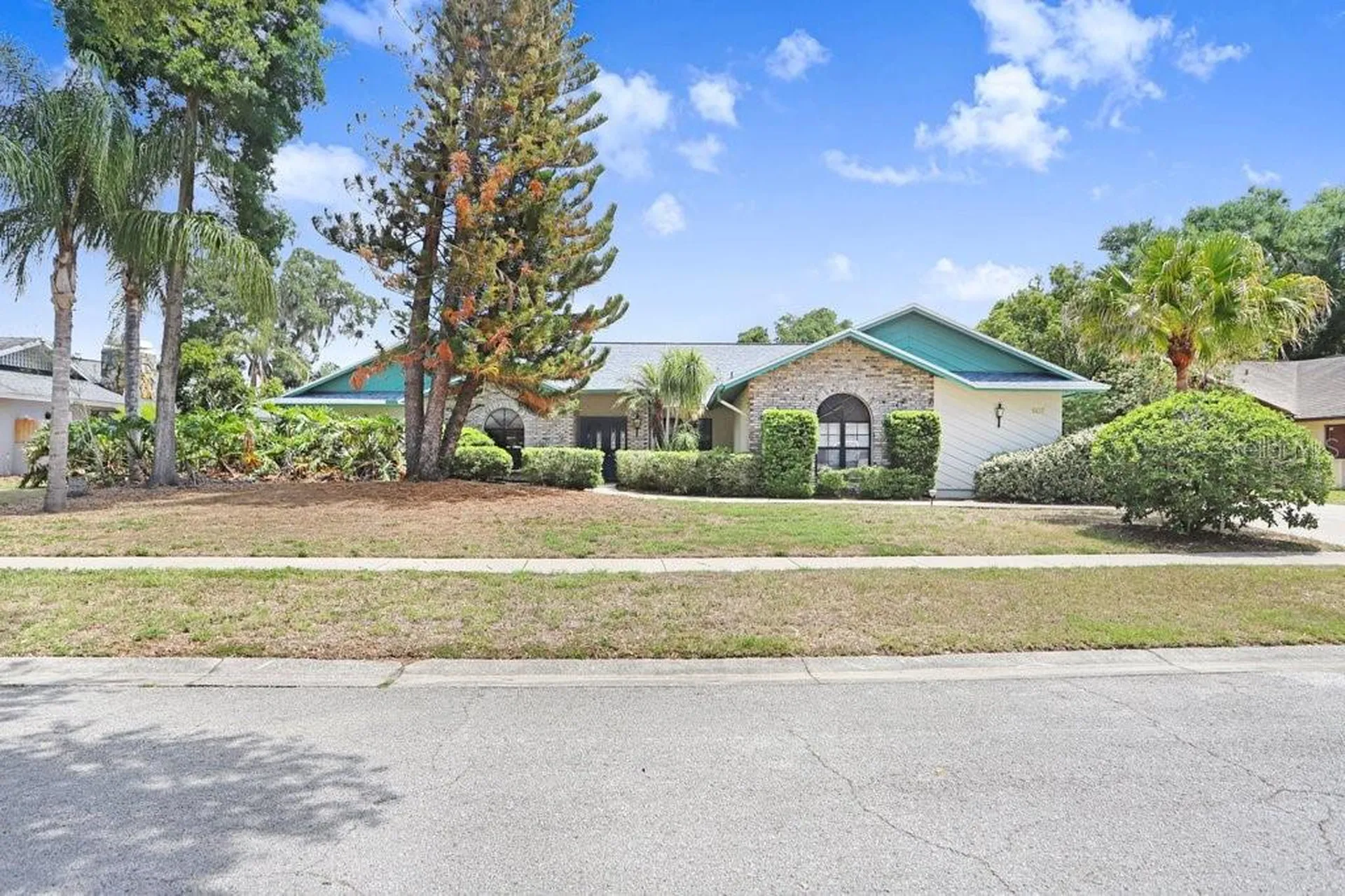 507 Sportsman Park Drive Seffner FL 33584