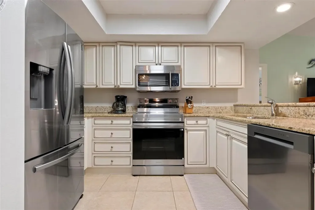 1269 Siesta Bayside Drive Sarasota FL 34242