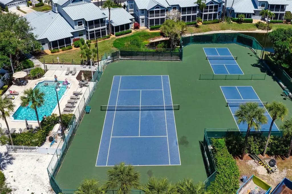 1269 Siesta Bayside Drive Sarasota FL 34242