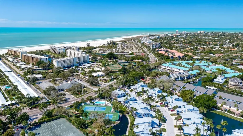 1269 Siesta Bayside Drive Sarasota FL 34242