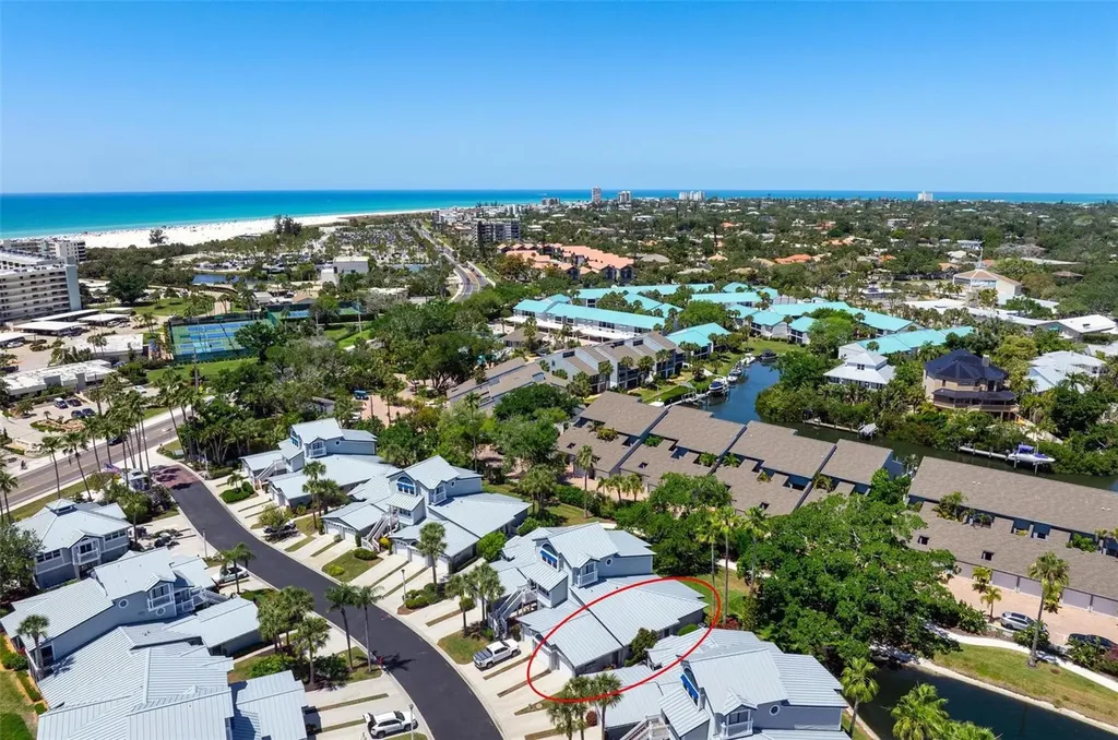1269 Siesta Bayside Drive Sarasota FL 34242