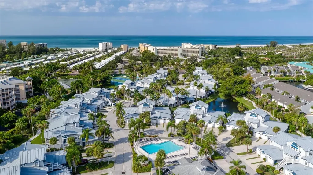 1269 Siesta Bayside Drive Sarasota FL 34242