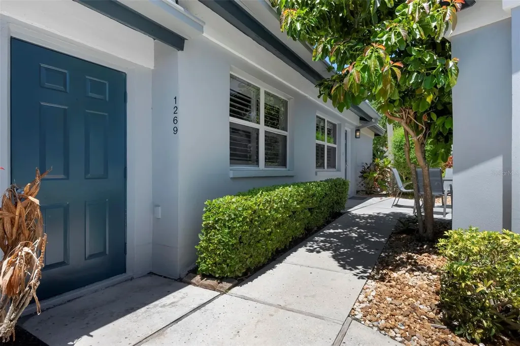 1269 Siesta Bayside Drive Sarasota FL 34242