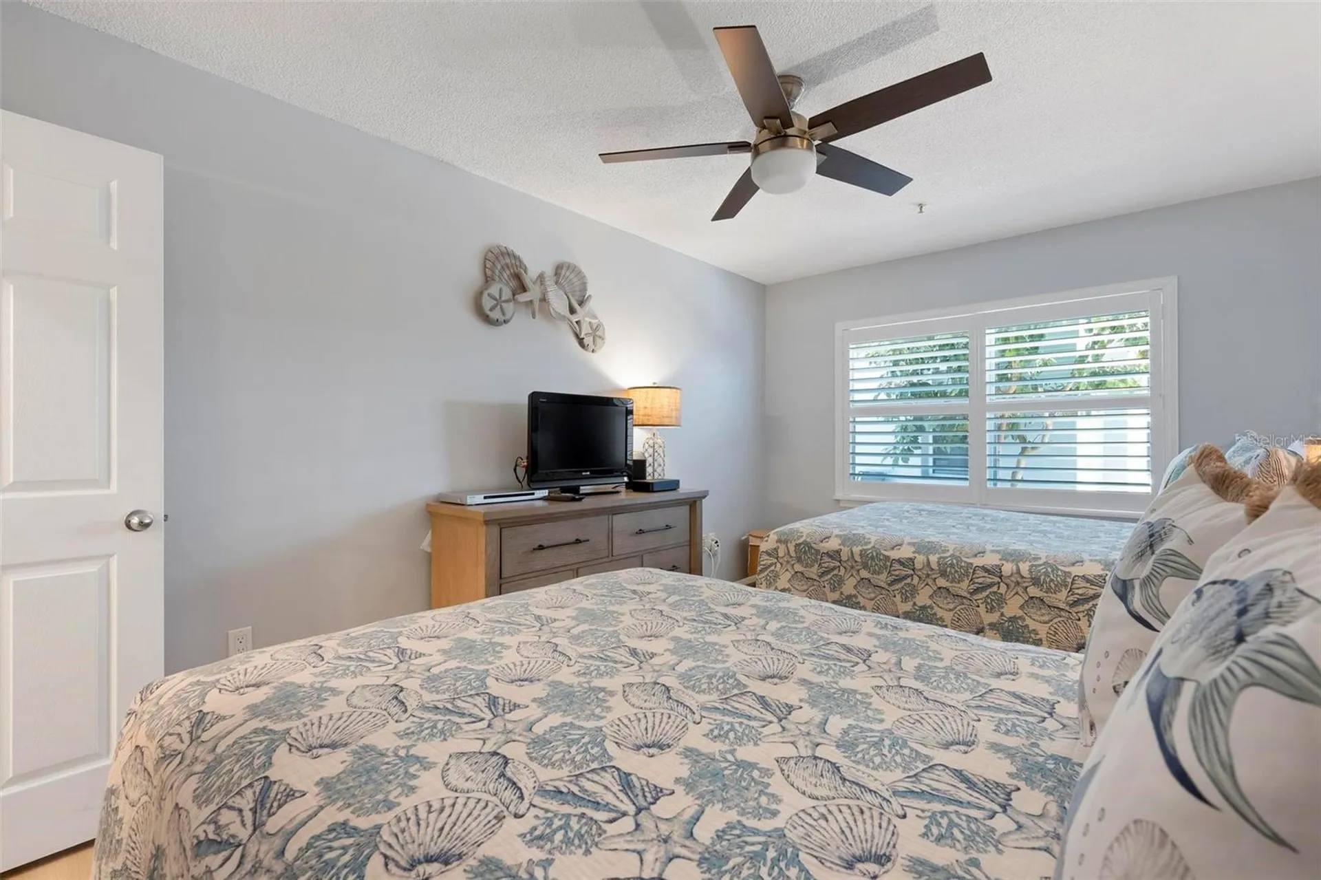 1269 Siesta Bayside Drive Sarasota FL 34242