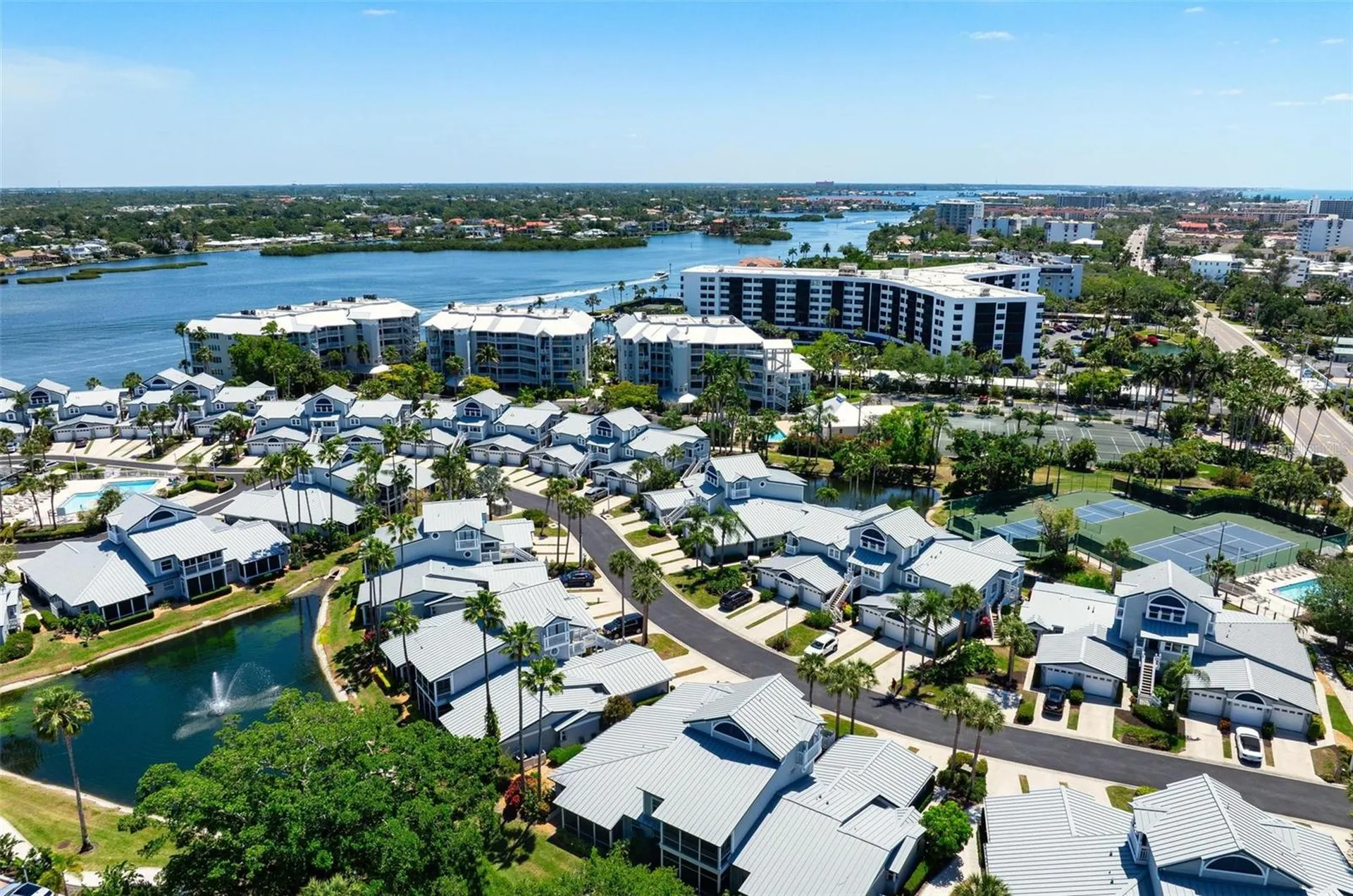 1269 Siesta Bayside Drive Sarasota FL 34242
