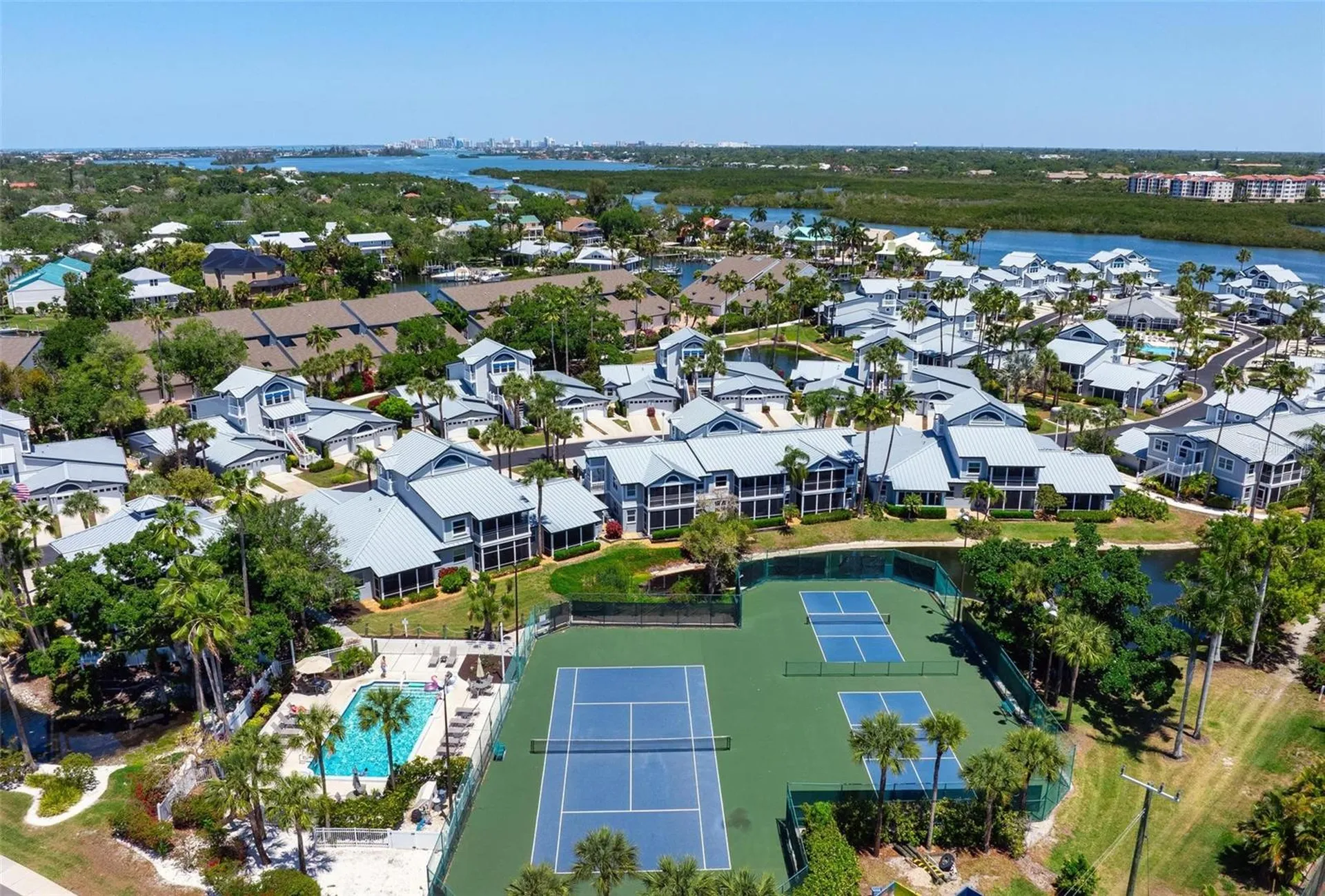 1269 Siesta Bayside Drive Sarasota FL 34242