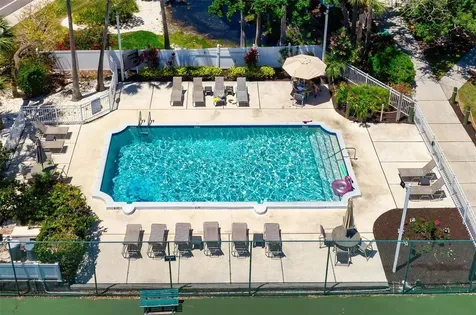 1269 Siesta Bayside Drive Sarasota FL 34242