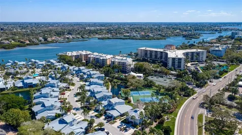 1269 Siesta Bayside Drive Sarasota FL 34242