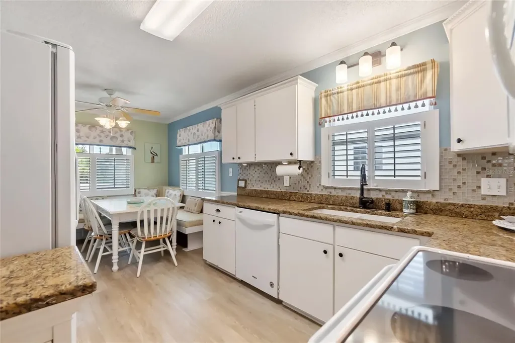 2905 Avenue C Holmes Beach FL 34217