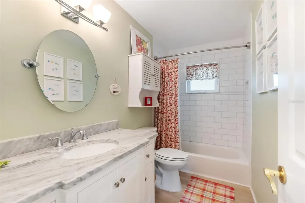 2905 Avenue C Holmes Beach FL 34217