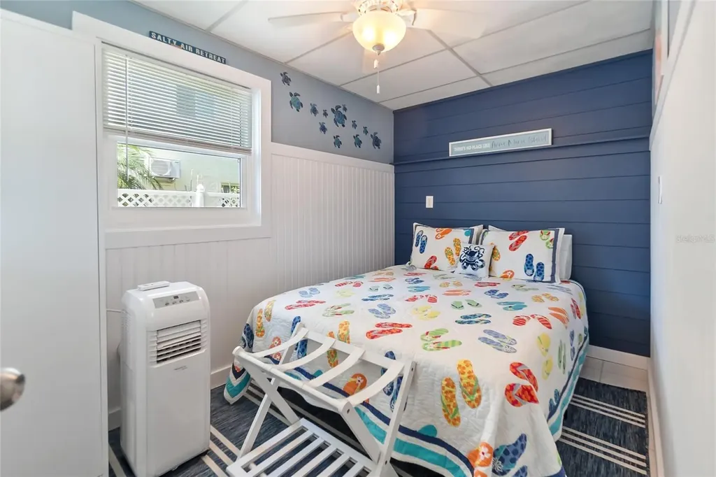 2905 Avenue C Holmes Beach FL 34217