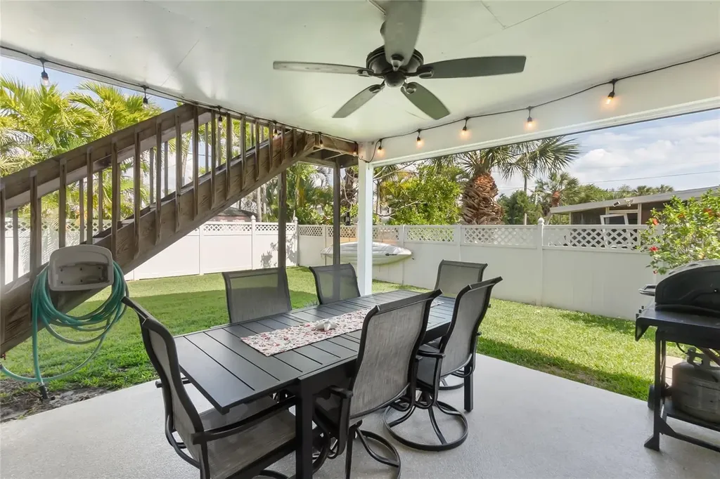 2905 Avenue C Holmes Beach FL 34217