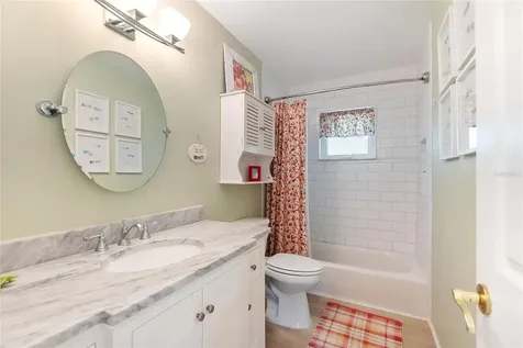 2905 Avenue C Holmes Beach FL 34217