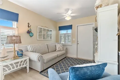 2905 Avenue C Holmes Beach FL 34217