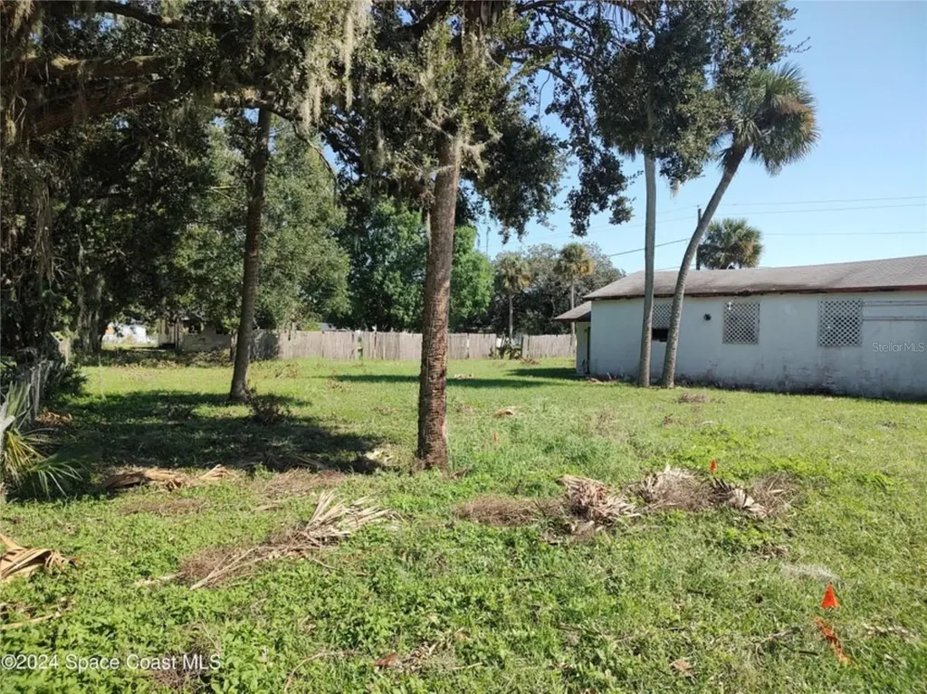 929 S Deleon Avenue Titusville FL 32780