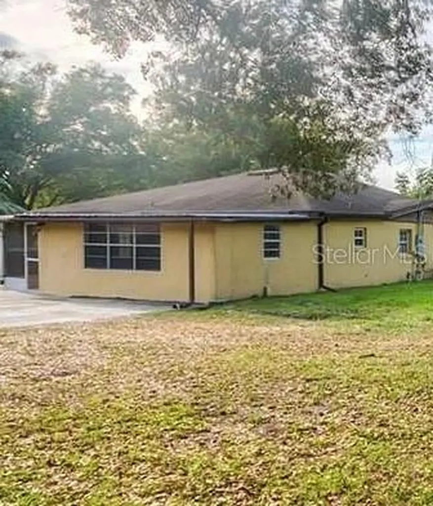1 S Aurora Drive Apopka FL 32703