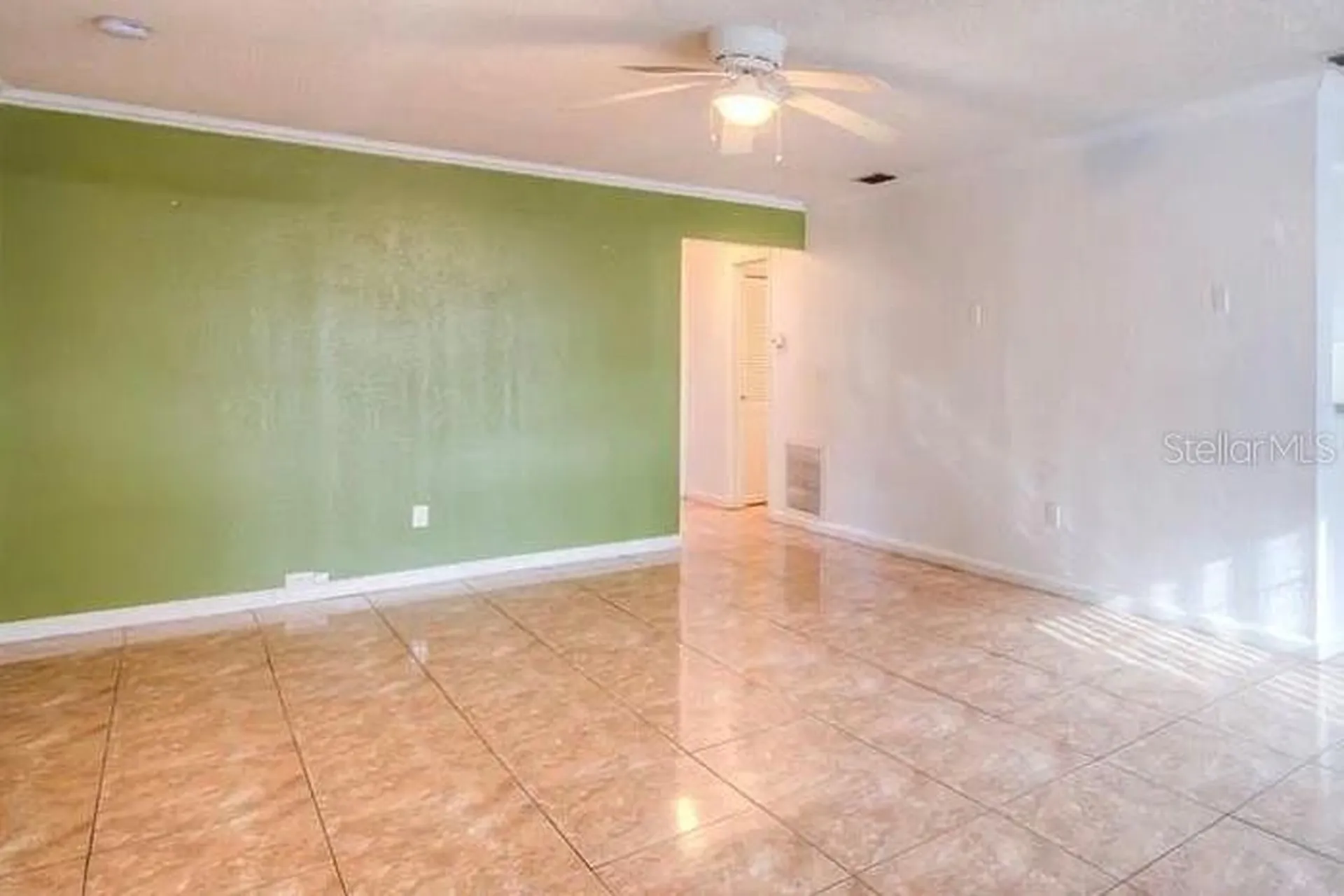 1 S Aurora Drive Apopka FL 32703