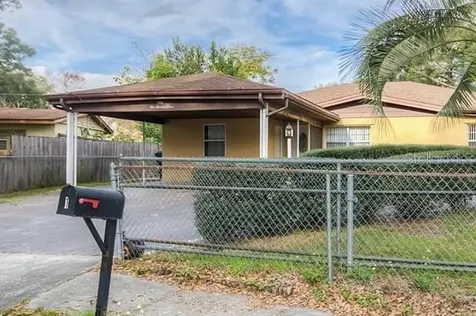 1 S Aurora Drive Apopka FL 32703