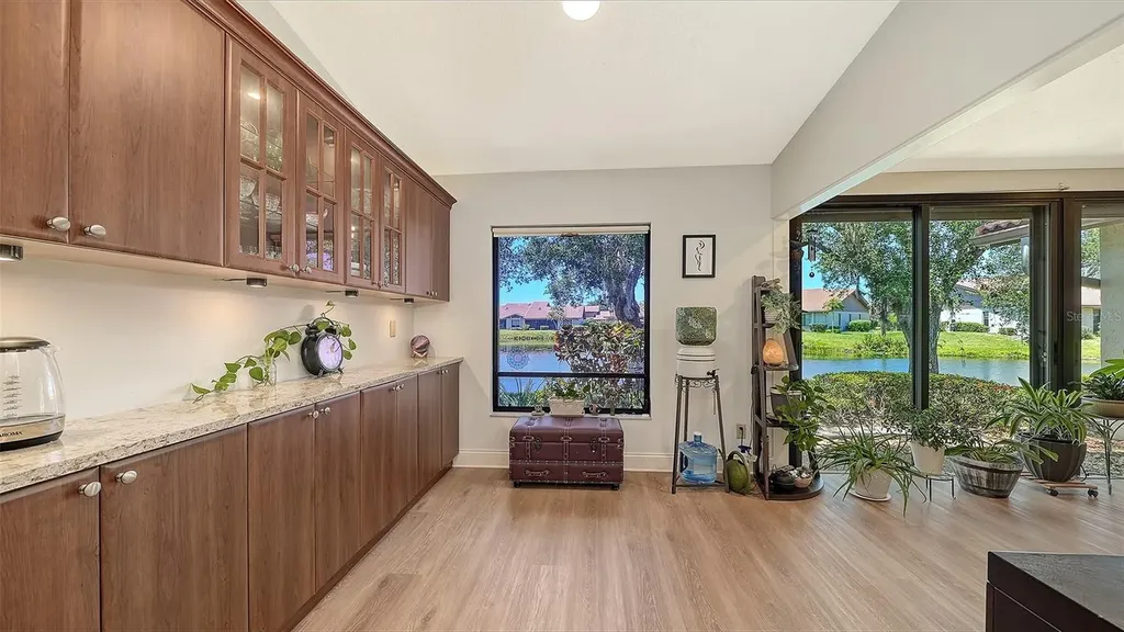 6048 Wilshire Boulevard Sarasota FL 34238