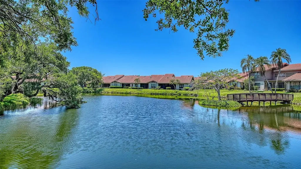 6048 Wilshire Boulevard Sarasota FL 34238