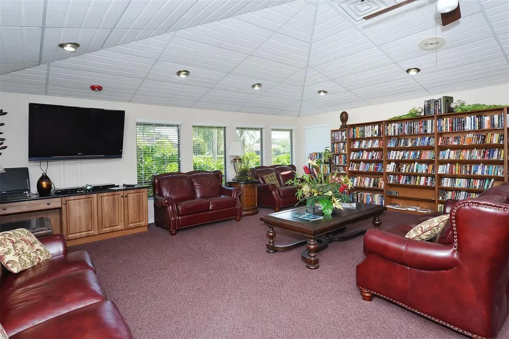 6048 Wilshire Boulevard Sarasota FL 34238