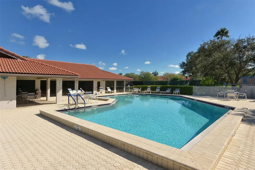 6048 Wilshire Boulevard Sarasota FL 34238