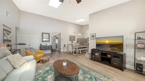 6048 Wilshire Boulevard Sarasota FL 34238