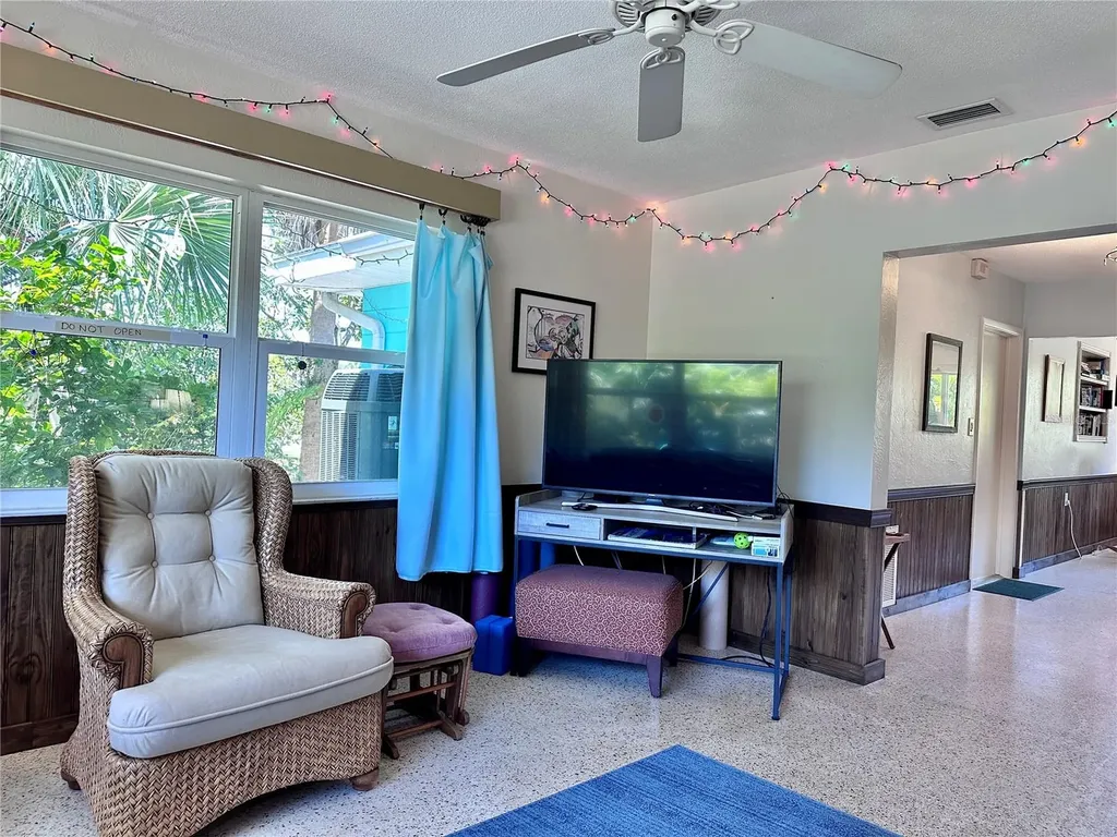 5868 26th Avenue S Gulfport FL 33707