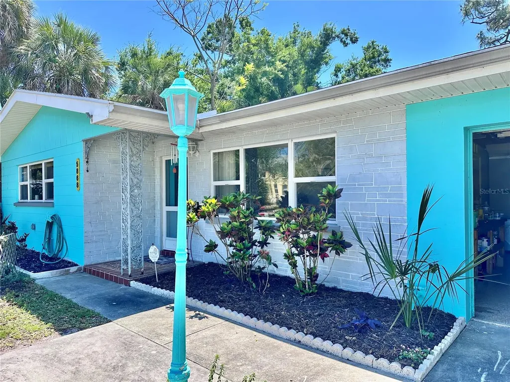 5868 26th Avenue S Gulfport FL 33707
