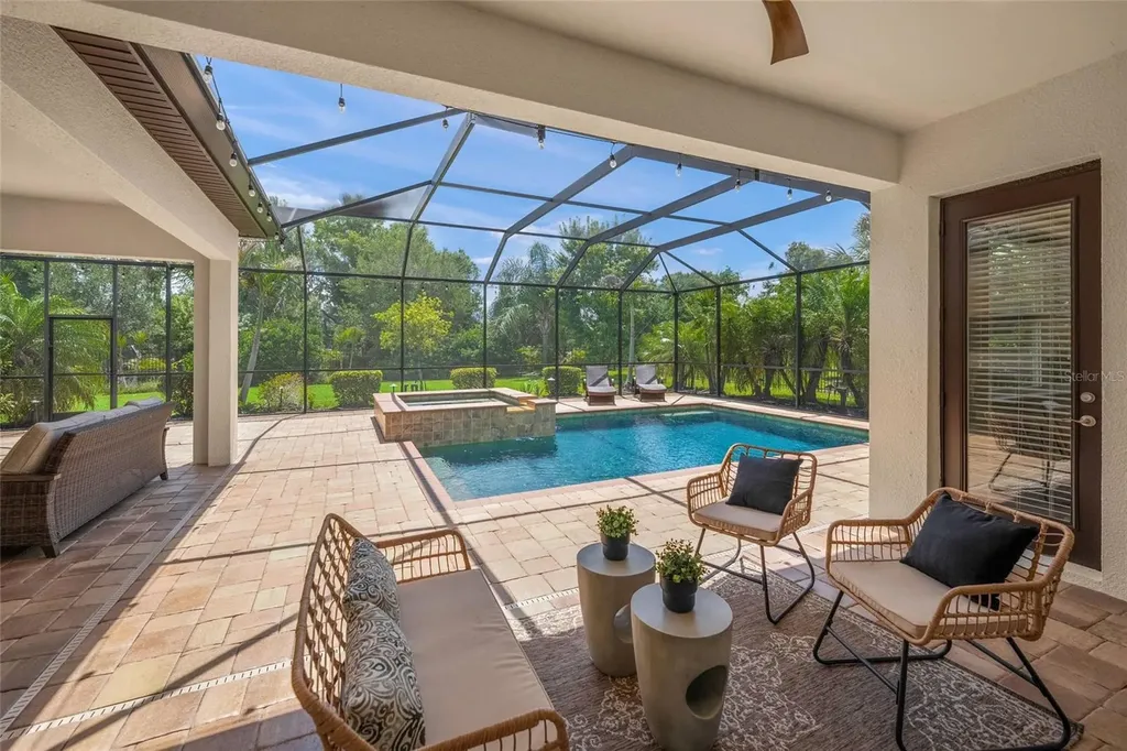 507 167th Boulevard E Bradenton FL 34212
