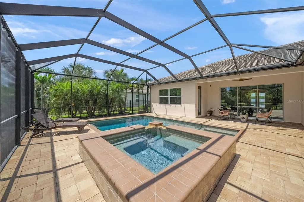507 167th Boulevard E Bradenton FL 34212