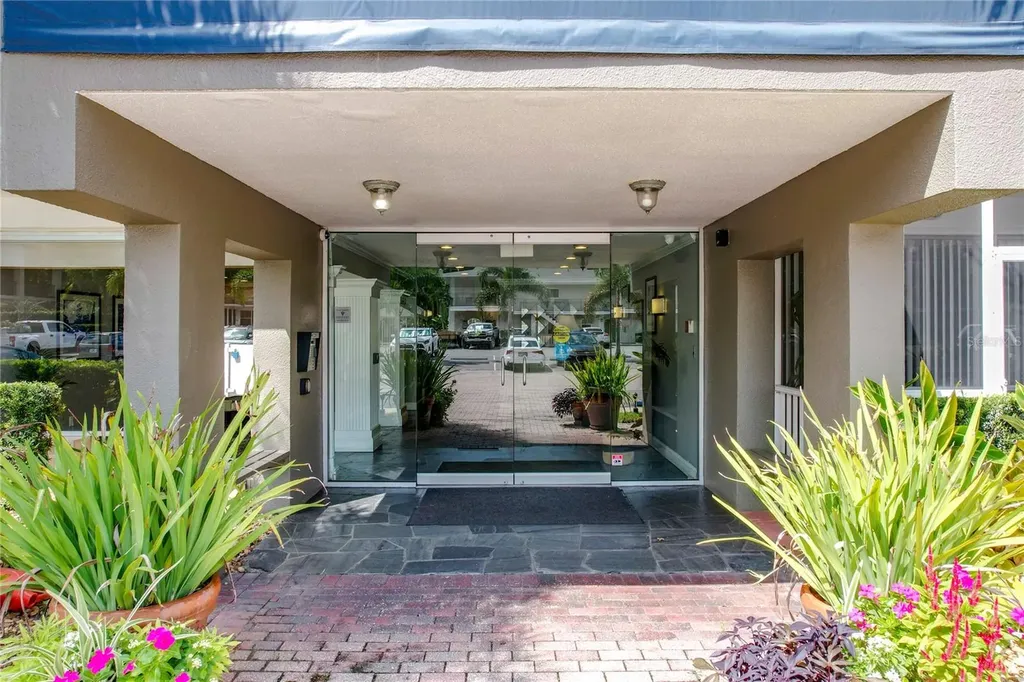 1100 Delaney Avenue Orlando FL 32806