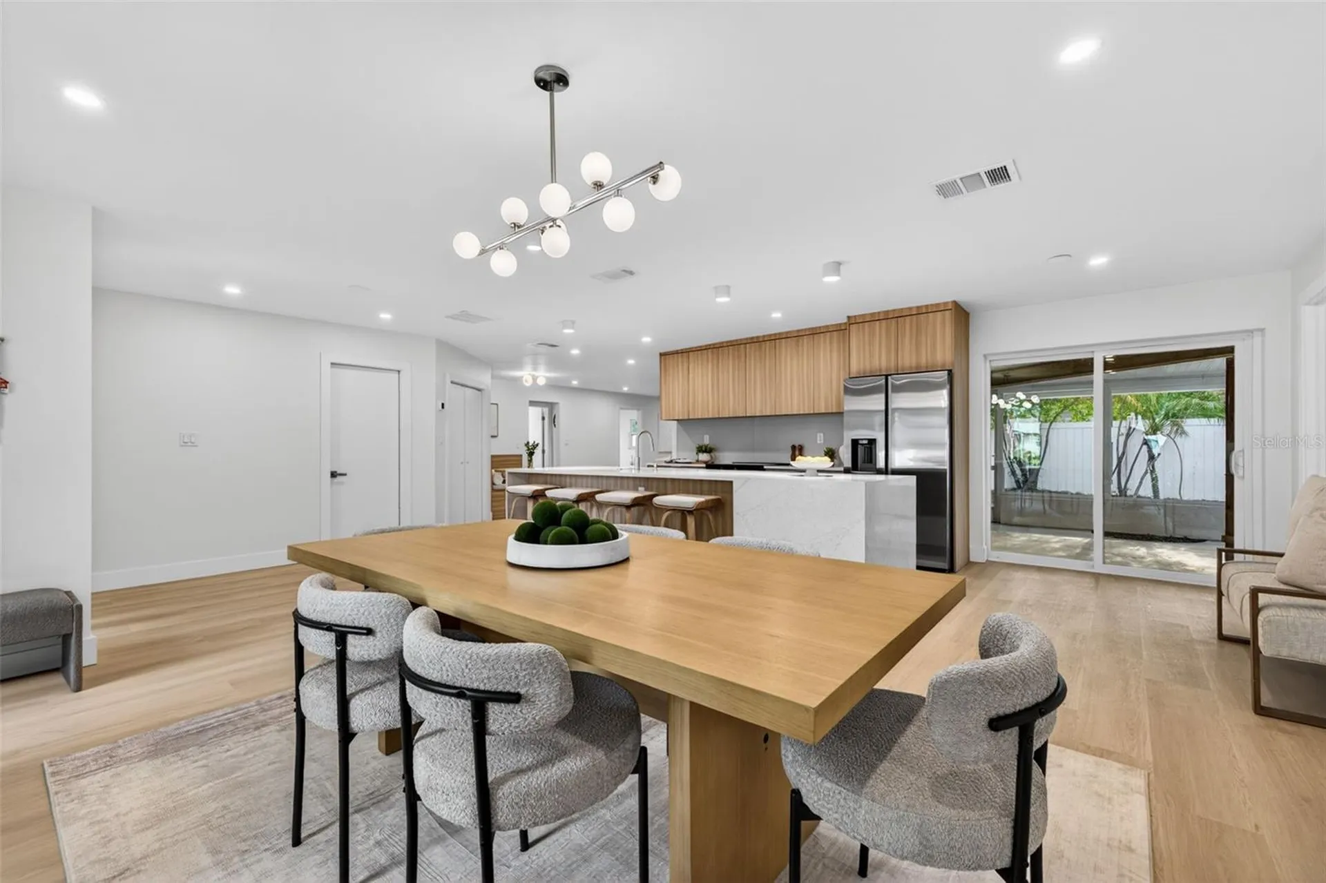 6649 Pinellas Point Drive S St Petersburg FL 33712