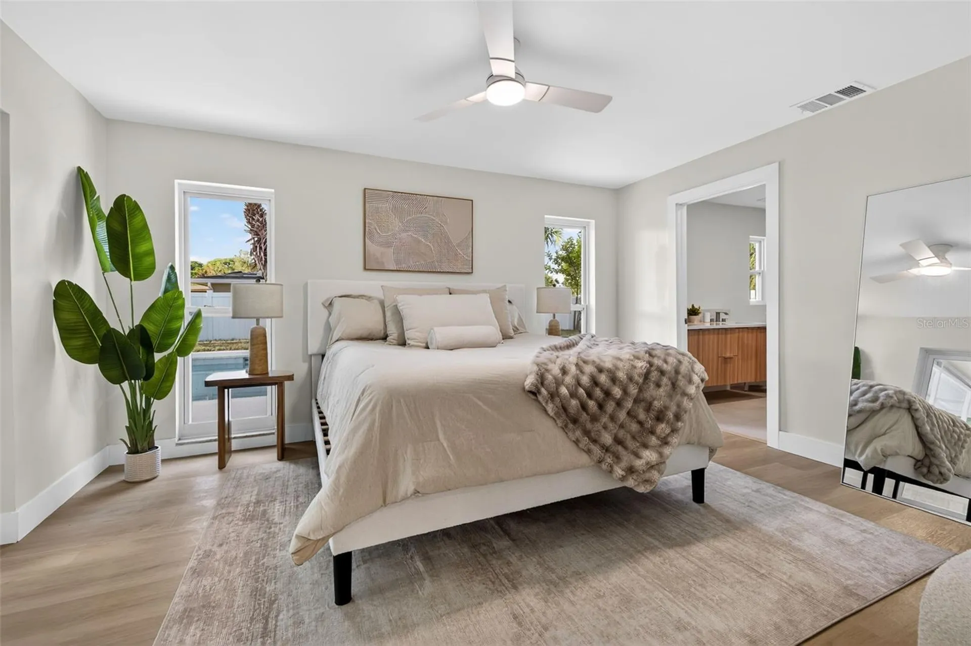6649 Pinellas Point Drive S St Petersburg FL 33712