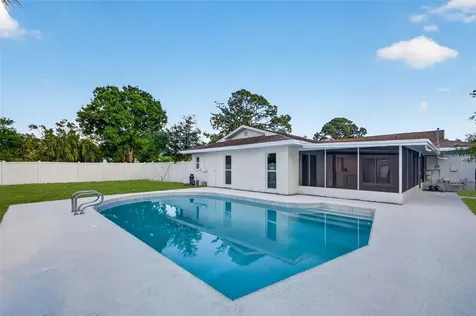 6649 Pinellas Point Drive S St Petersburg FL 33712