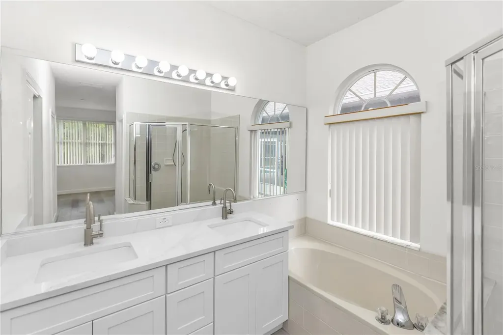 1016 Lake Biscayne Way Orlando FL 32824