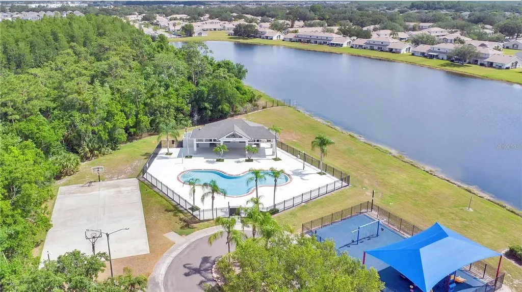 1016 Lake Biscayne Way Orlando FL 32824