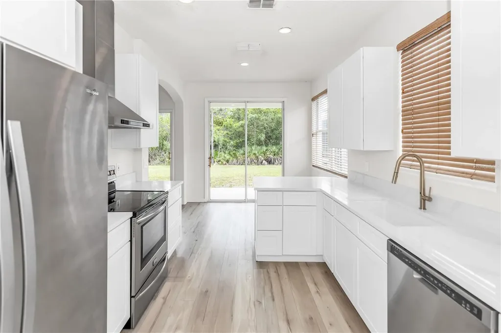 1016 Lake Biscayne Way Orlando FL 32824