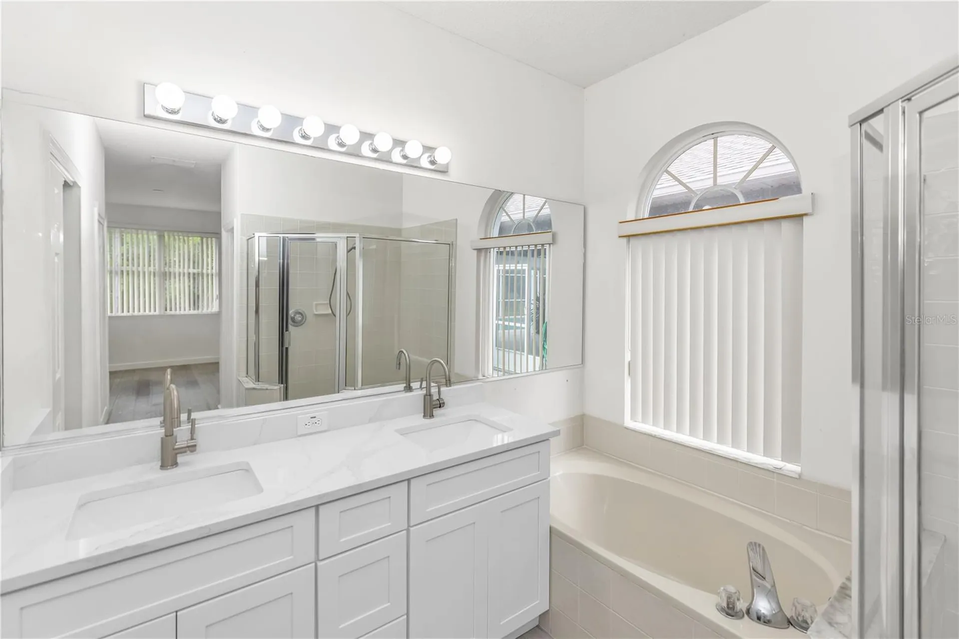 1016 Lake Biscayne Way Orlando FL 32824