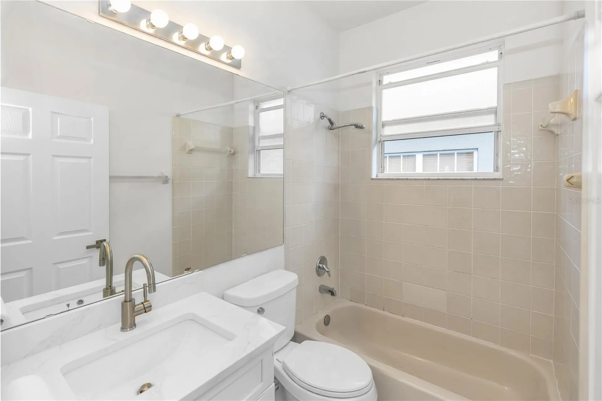 1016 Lake Biscayne Way Orlando FL 32824
